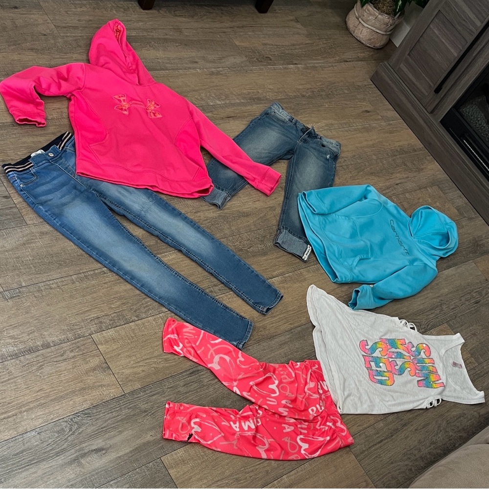Girls Size 12 Clothing Bundle -Brands-Under Armour, Carrhart, Lucky & More..